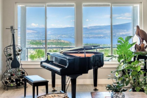 Stylish House With Lake & Mountain View Entire Two Floor West Kelowna